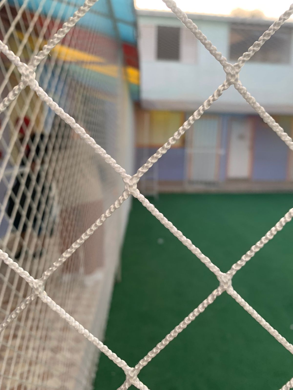 Rede de proteção em quadra esportiva